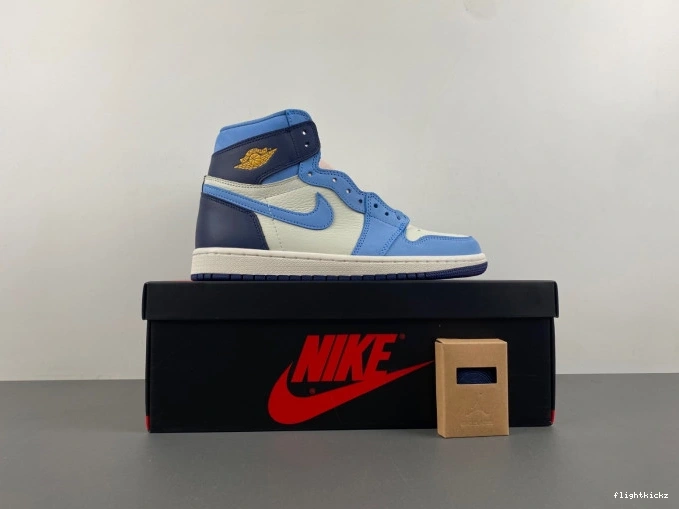 WMNS Air High FD2596-400 in OG First Flight Jordan 1 1014